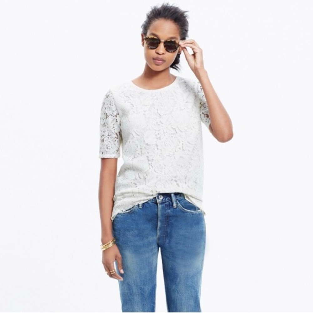 NWOT Lace Refined Tee Small